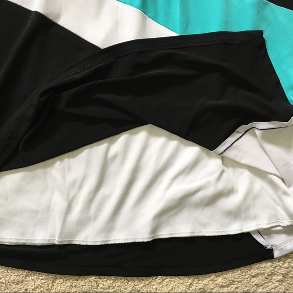 Cache Asymmetrical Skirt with bold stripes. Sz M - Picture 5 of 5